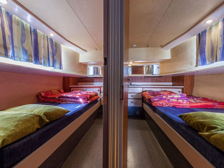 Yacht charter Montesquieu-Lauragais cheap Pénichette 1260 FR