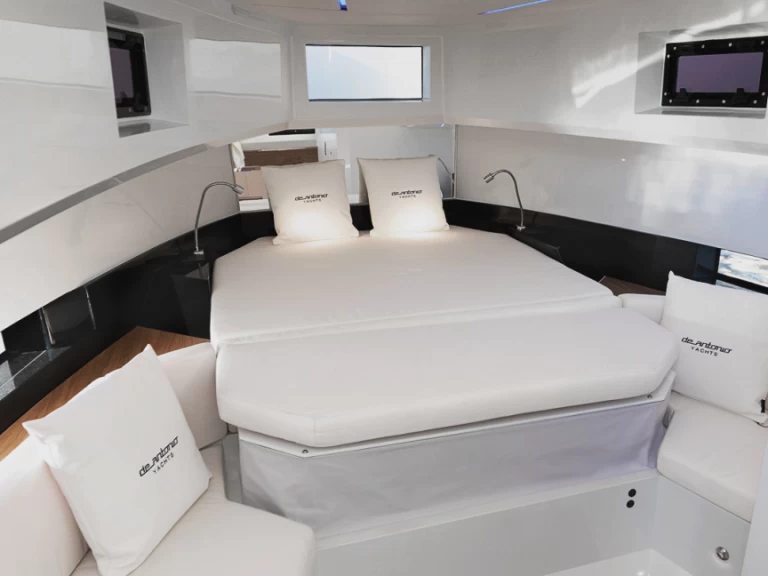 Boat rental De Antonio 36 in Ibiza Town on Samboat