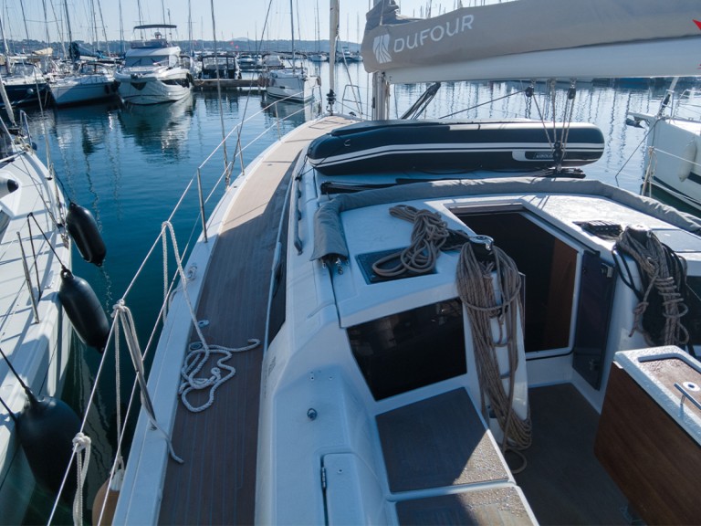 Boat rental 3 DUFOUR 430 in Bandol on Samboat