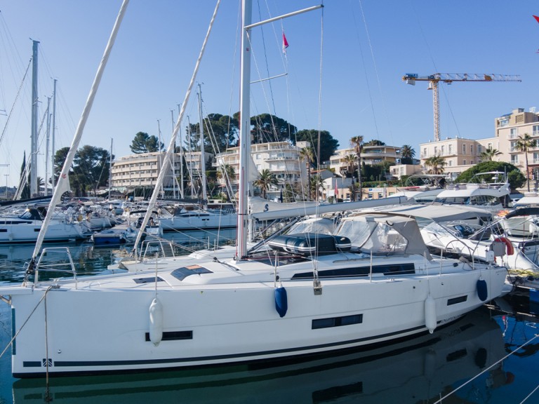 3 DUFOUR 390 GL- BL charter bareboat or captained in  Bandol