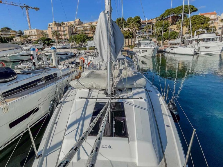 Yacht charter Bandol cheap Hanse 388