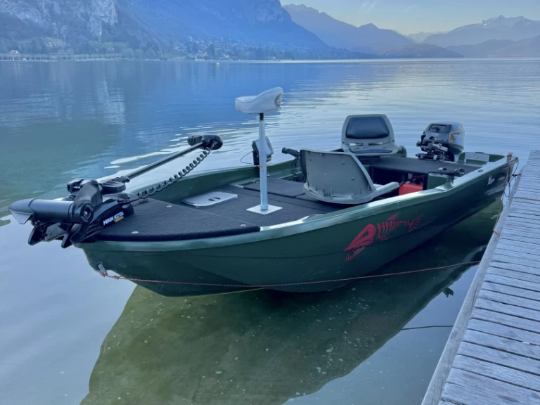 Rent a Rigiflex Aqua pêche  Annecy