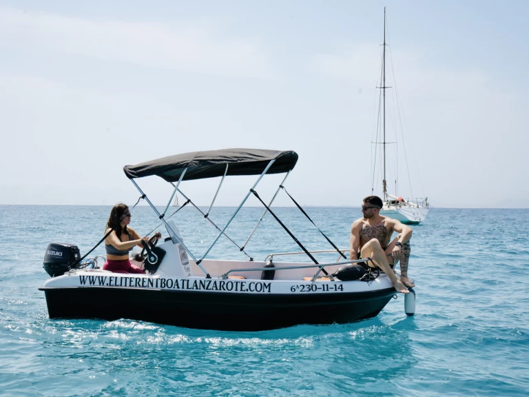 Boat rental Astec FIBER 400 in Playa Blanca on Samboat