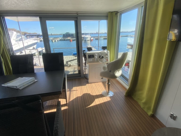 Bareboat Rental Houseboat D13 with a boat licence