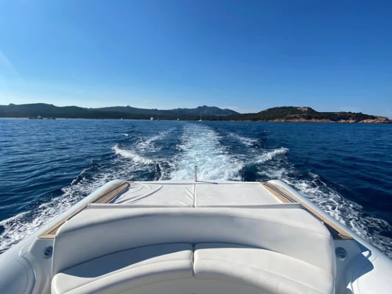 Magazzu Mx11Coupè in Porto Rotondo on SamBoat