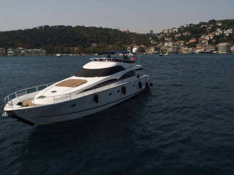 Luxury Yacht rental with or without captain Vip Beşiktaş