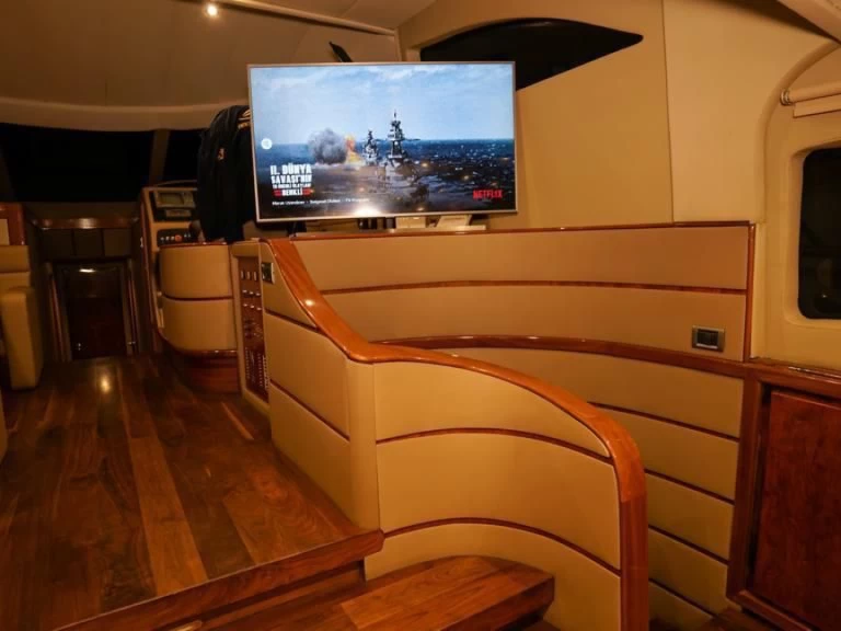 Vip 2021 charter bareboat or captained in  Beşiktaş