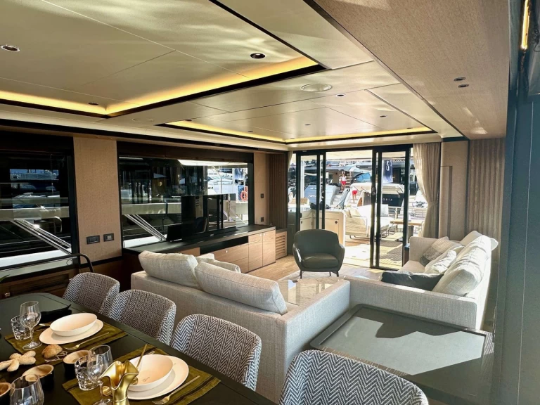 Luxury Yacht rental with or without captain Absolute French Riviera