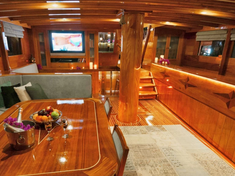 Bareboat Rental Luxury Yacht  with a boat licence