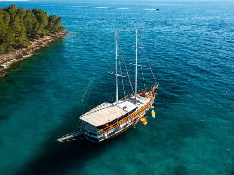 Rent a Unknown M/S Allure Split