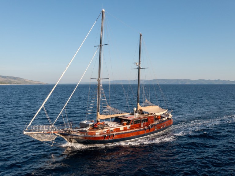 Boat rental Unknown Pacha in Split on Samboat