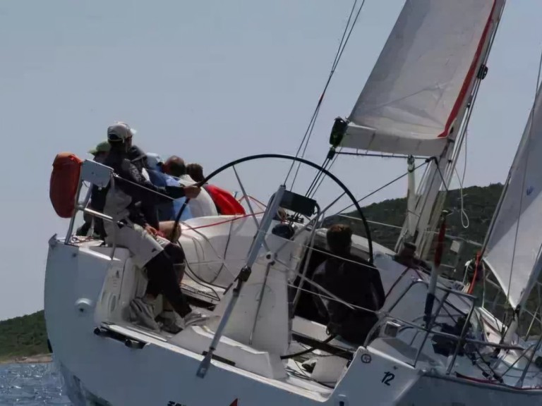 Bavaria Bavaria 42 Match charter bareboat or captained in  Biograd na Moru
