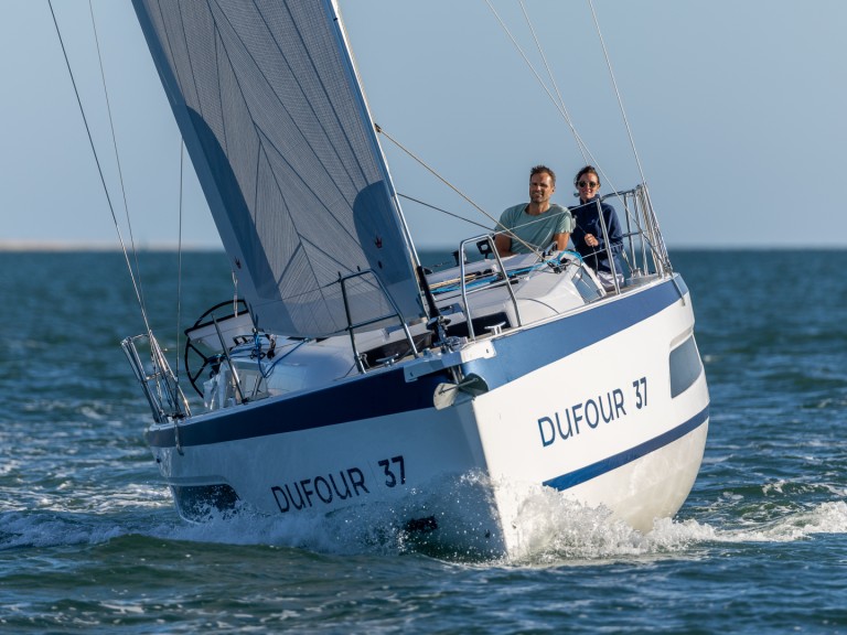 Bareboat Rental Sailboat Dufour with a boat licence