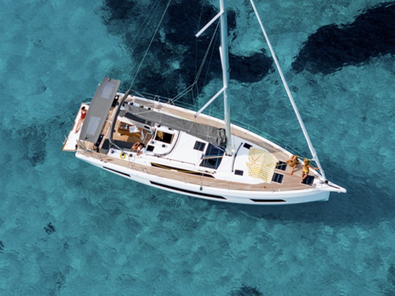 Bareboat Rental Sailboat Dufour with a boat licence
