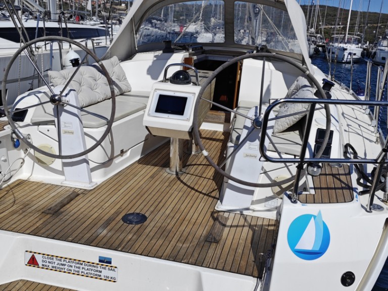 Bareboat Rental Sailboat Bavaria with a boat licence