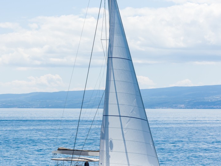 Bareboat Rental Catamaran Lagoon with a boat licence
