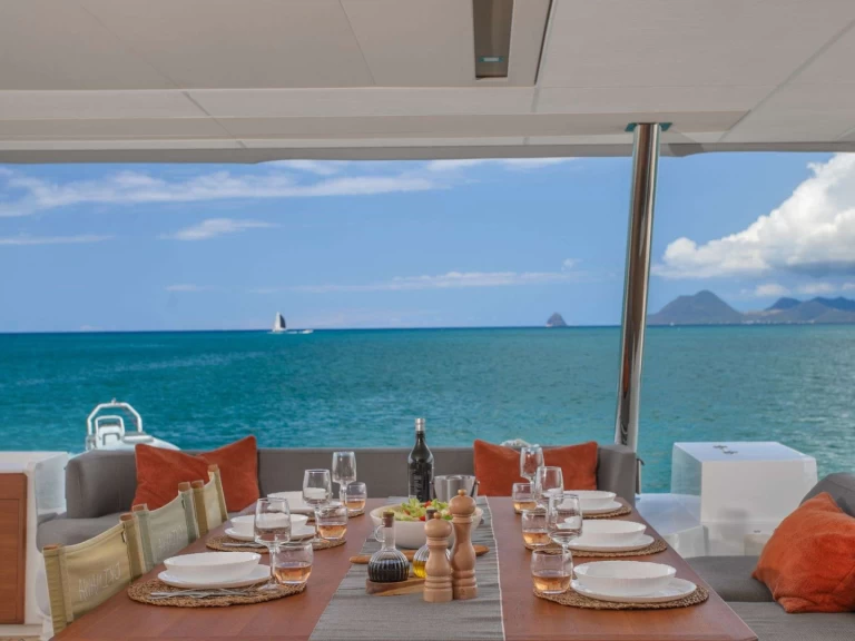 Rent a Fountaine Pajot OKINAWA Caribbean