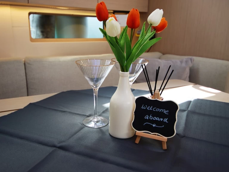 Sailboat for rent Rogoznica at the best price