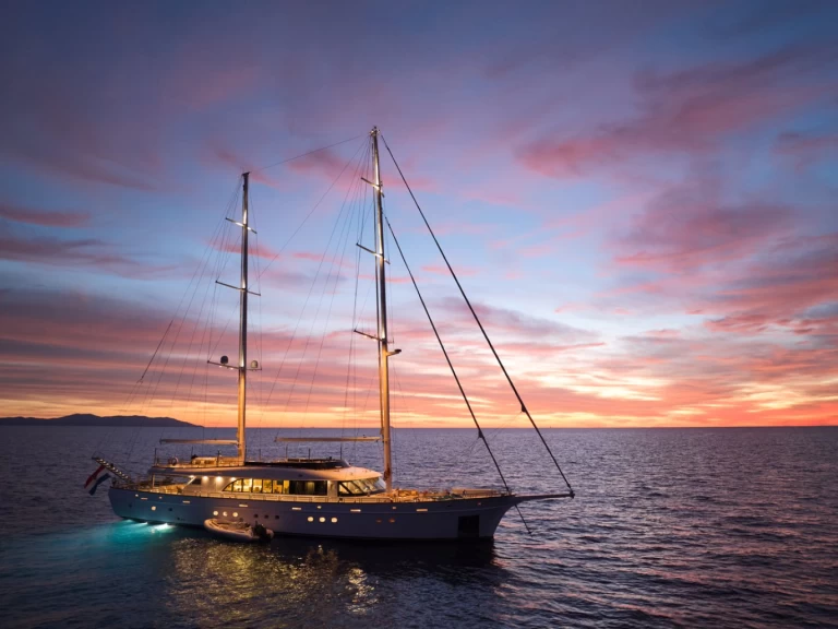 Sailboat rental in Split - Custom Made Love Story