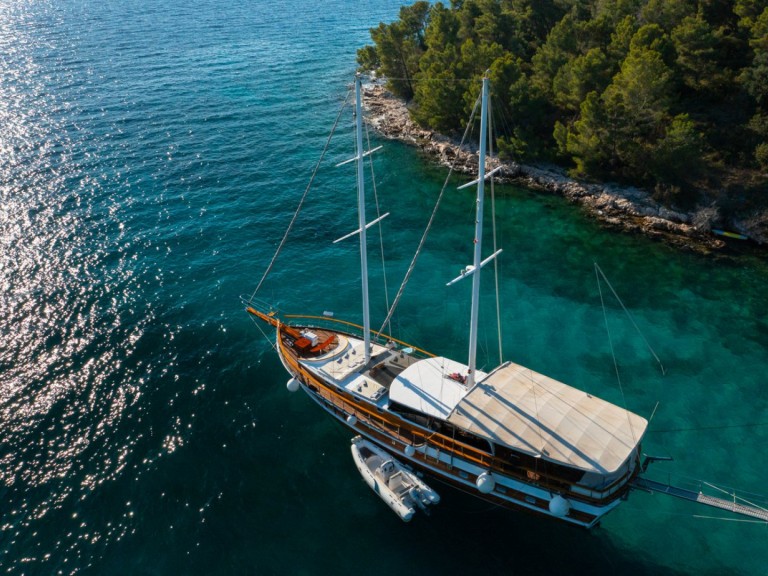 Boat rental Unknown M/S Allure in Split on Samboat