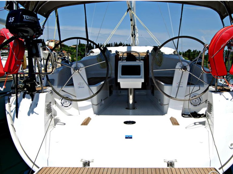 Bavaria Bavaria 37 in Gouvia on SamBoat