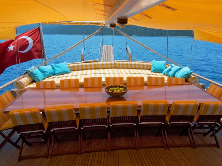 Bareboat Rental Luxury Yacht  with a boat licence