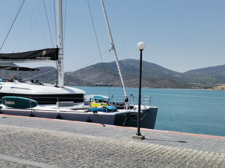 Lagoon Lagoon 620 in Préveza on SamBoat