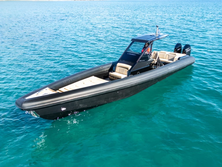 Technohull Technohull 38 Grand Sport in Lávrio on SamBoat