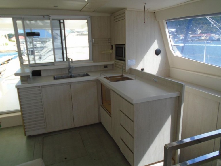 Yacht charter Palmeira cheap Leopard 48