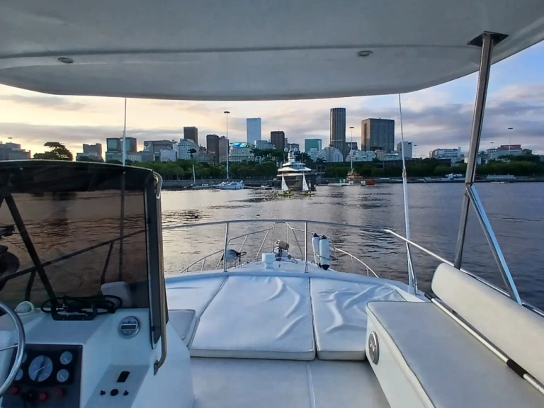 Bareboat Rental Motorboat Capelli with a boat licence