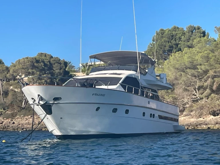 Bareboat Rental Luxury Yacht Antago with a boat licence
