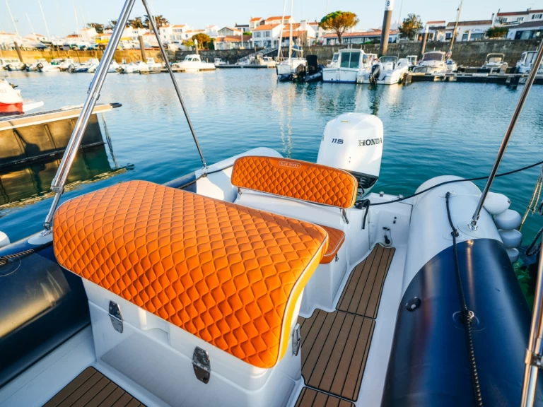 RIB for rent L'Herbaudière at the best price