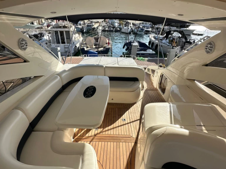 Luxury Yacht for rent Mahón at the best price