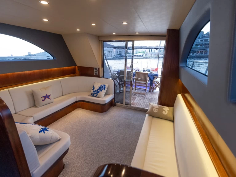 Luxury Yacht rental with or without captain Vip Beşiktaş