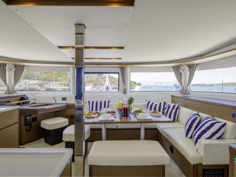 Boat rental Lagoon ZANGA  in Porto Cheli on Samboat