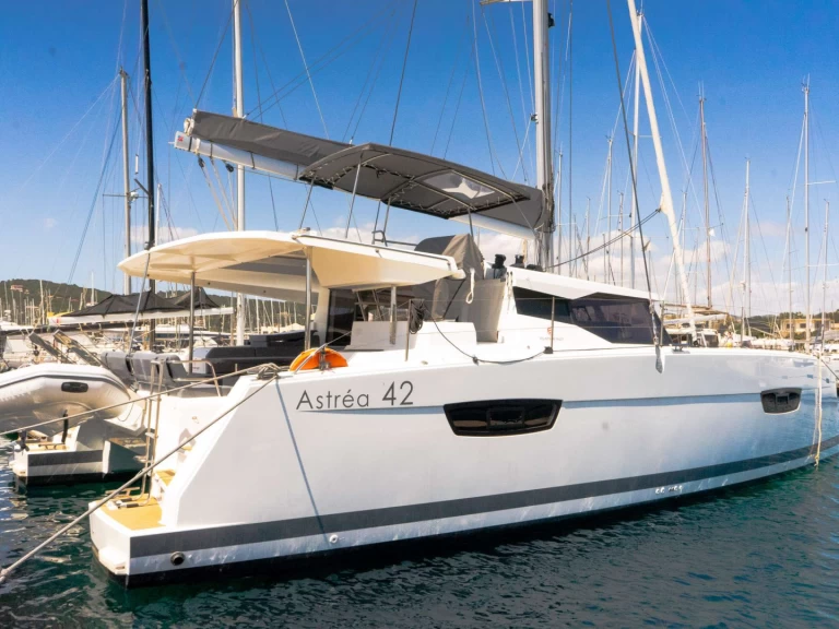 Boat rental Fountaine Pajot ION in Porto Cheli on Samboat