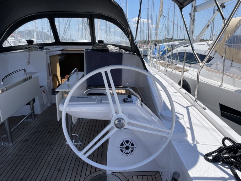 Bareboat Rental Sailboat Elan with a boat licence