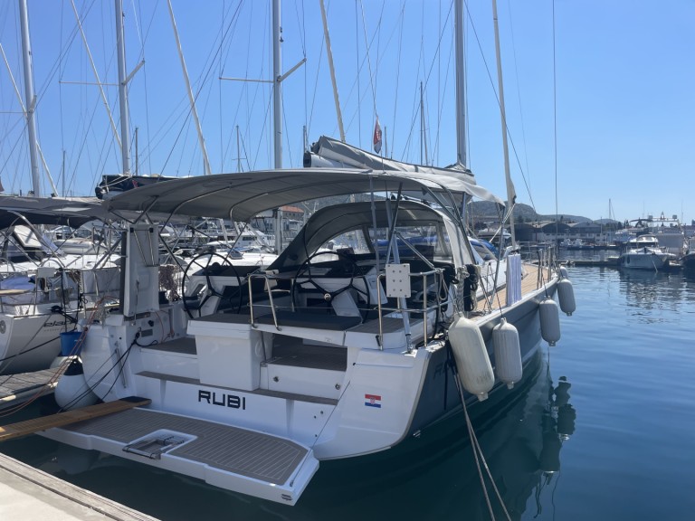 Sailboat rental with or without captain Hanse Šibenik