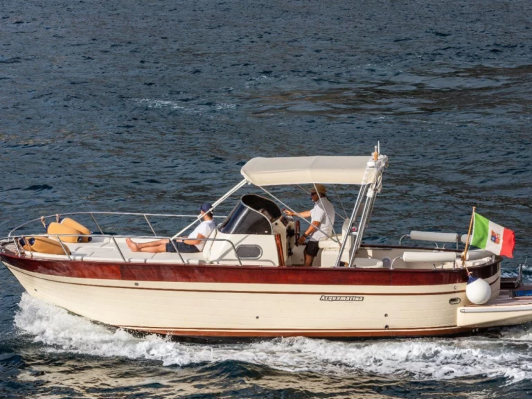 Acquamarina 9 Open in Sorrento on SamBoat