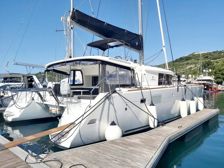 Catamaran rental with or without captain Lagoon Primošten