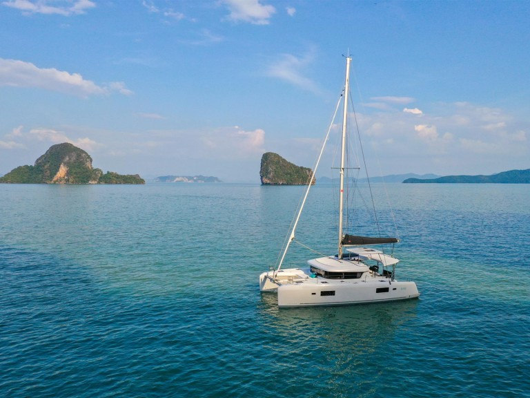 Catamaran rental with or without captain Lagoon Split