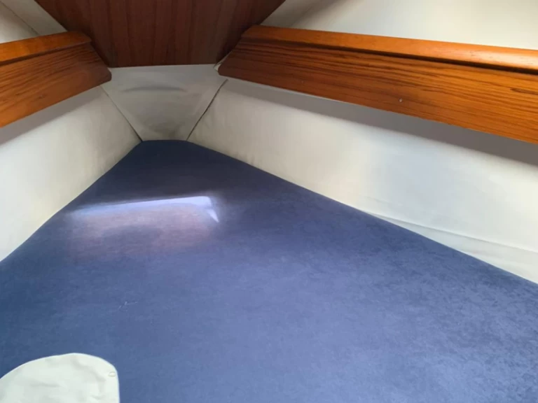 Bareboat Rental Sailboat Jeanneau with a boat licence