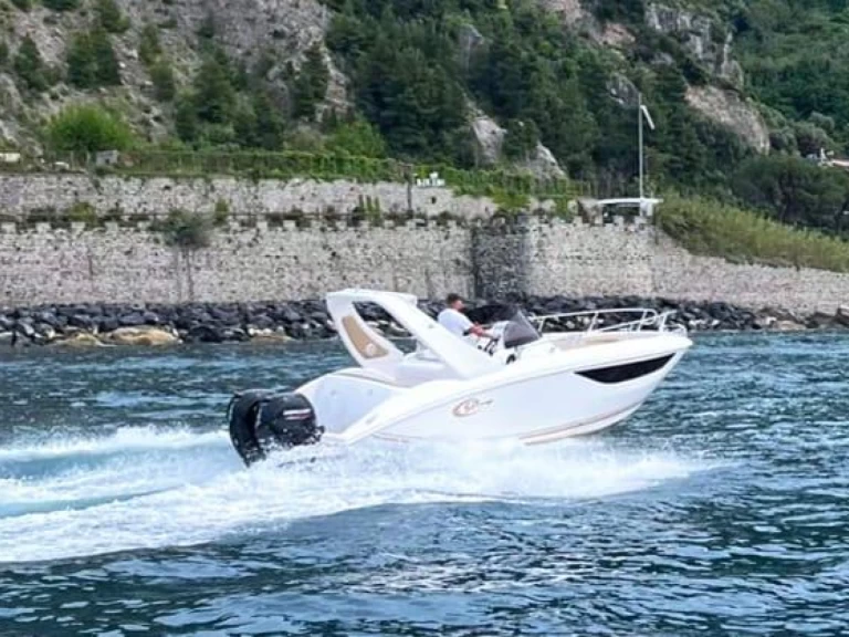 Bareboat Rental Motorboat SP with a boat licence