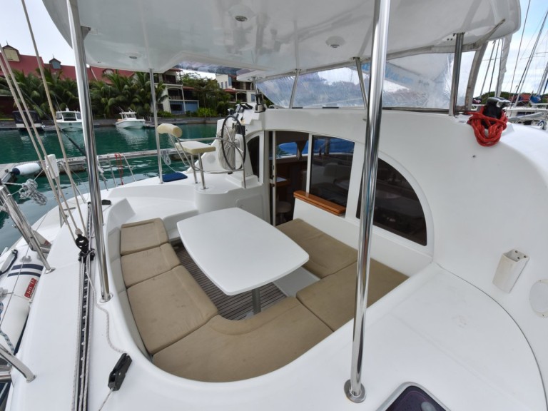 Lagoon Lagoon 380 in Ko Chang (Koh Chang) on SamBoat