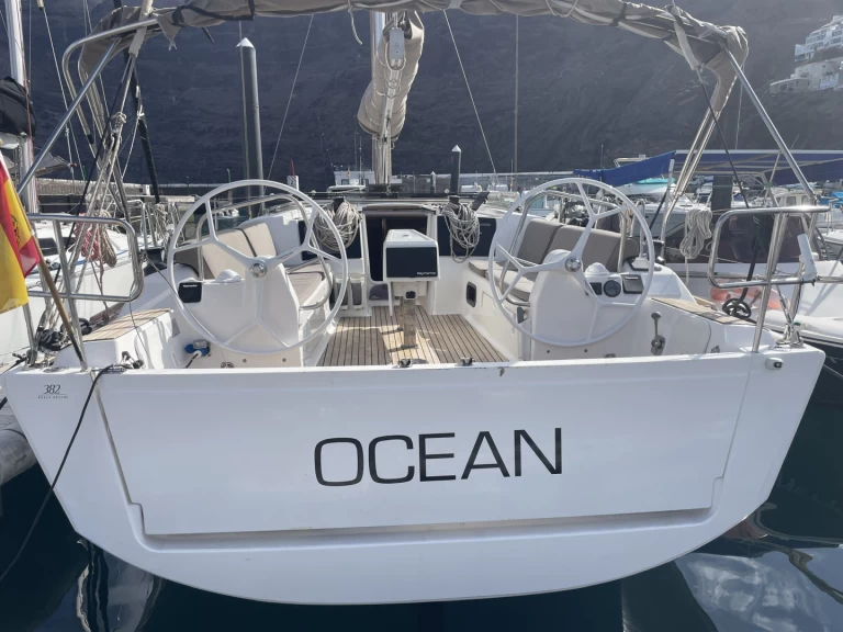 Rent a Dufour Dufour 382 Grand Large Santa Cruz de Tenerife