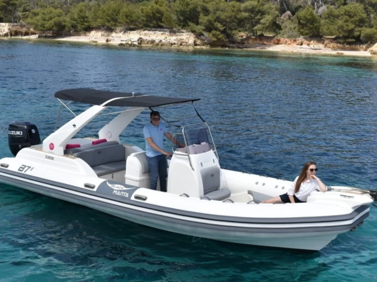 Rent a Black Manta B7 Juan-les-Pins