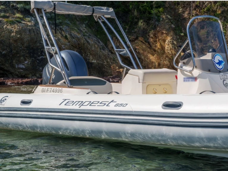 Yacht charter Galéria cheap Tempest 650