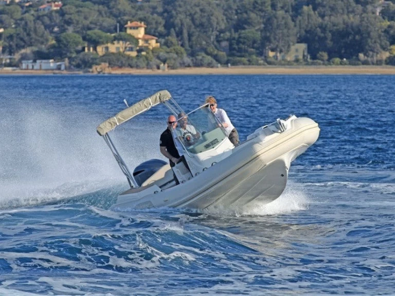 Rent a Capelli Tempest 700 Galéria