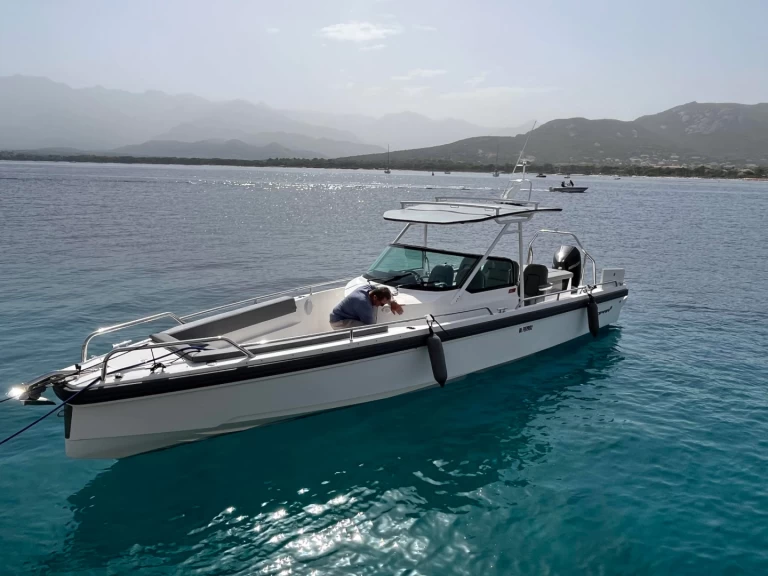 Motorboat rental in Galéria - Axopar 28 T-Top