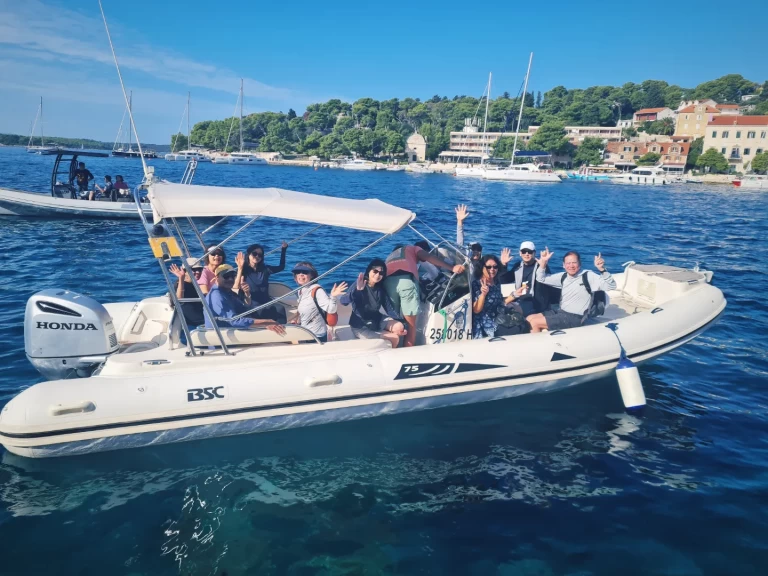 Boat rental Bsc BSC 75 in Hvar on Samboat